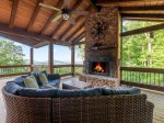 Crow`s Nest: Entry Level Deck Fireplace Seating